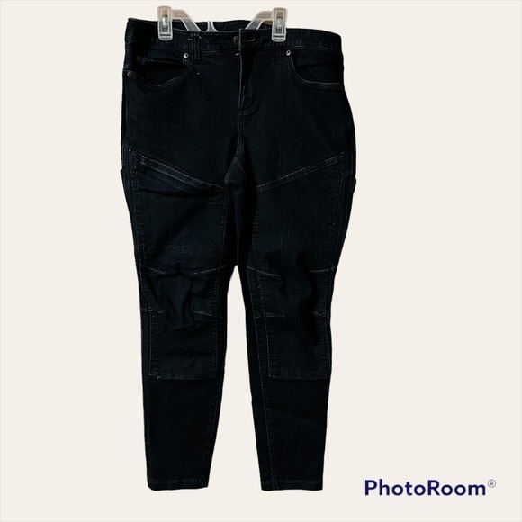 Duluth like new womens curvesetter jean - Picture 1 of 13
